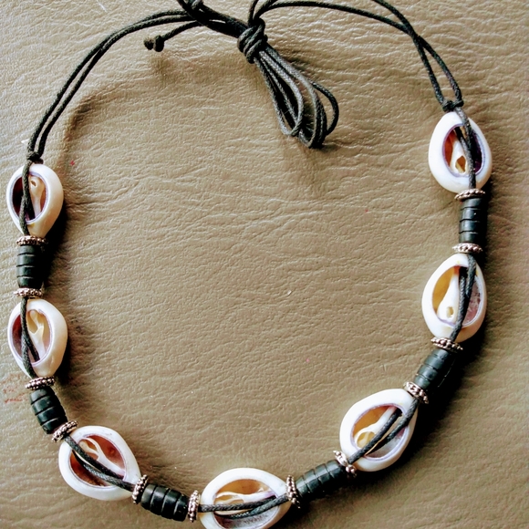 Gold Seashell Chain Necklace - Kainalu – ke aloha jewelry Gorgeous sea shell necklace